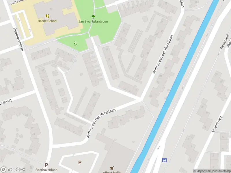 Ambulance met gepaste spoed naar de Cor Keestraat in Bunschoten-Spakenburg