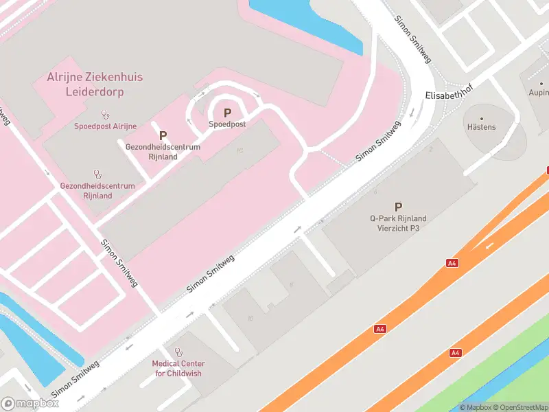 Ambulance met grote spoed naar de Simon Smitweg in Leiderdorp