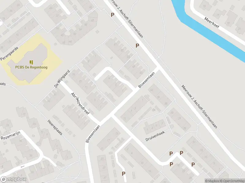 Ambulance met gepaste spoed naar de Kersendreef in Rozenburg