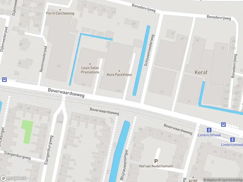 Ambulance met grote spoed naar de Beverwaardseweg in Rotterdam