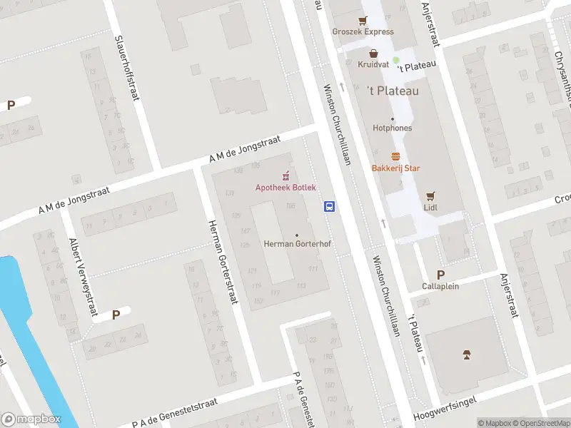 Ambulance met gepaste spoed naar de Winston Churchilllaan in Spijkenisse