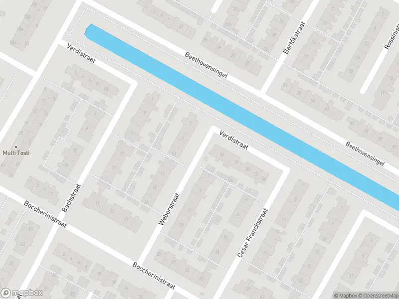 Ambulance met gepaste spoed naar de Weberstraat in Castricum