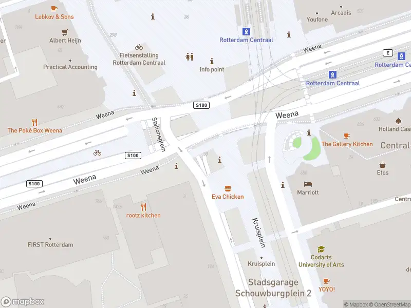 Ambulance met grote spoed naar de Weena in Rotterdam