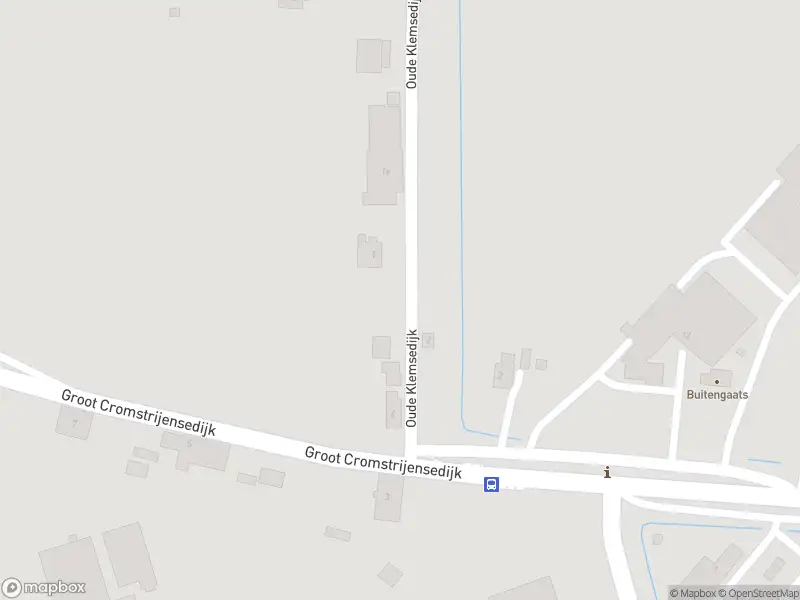 Ambulance met gepaste spoed naar de Oude Klemsedijk in Strijen