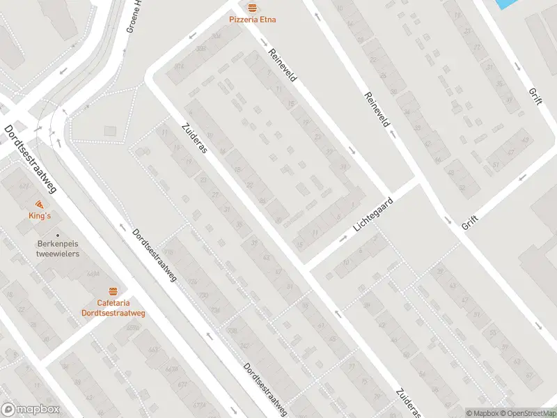 Ambulance met grote spoed naar de Zuideras in Rotterdam