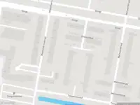 Ambulance met grote spoed naar de Dirkslandhof in Rotterdam