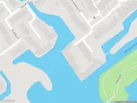 Ambulance met grote spoed naar de Sterrekinderen erf in Capelle aan den IJssel