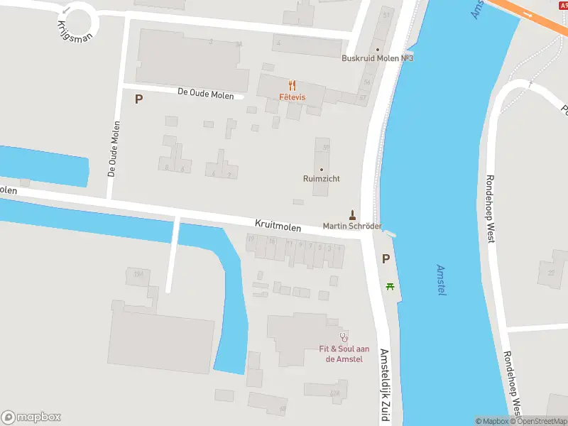 Ambulance met grote spoed naar de Kruitmolen in Amstelveen