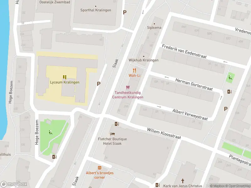 Ambulance met gepaste spoed naar de Hélène Swarthstraat in Rotterdam