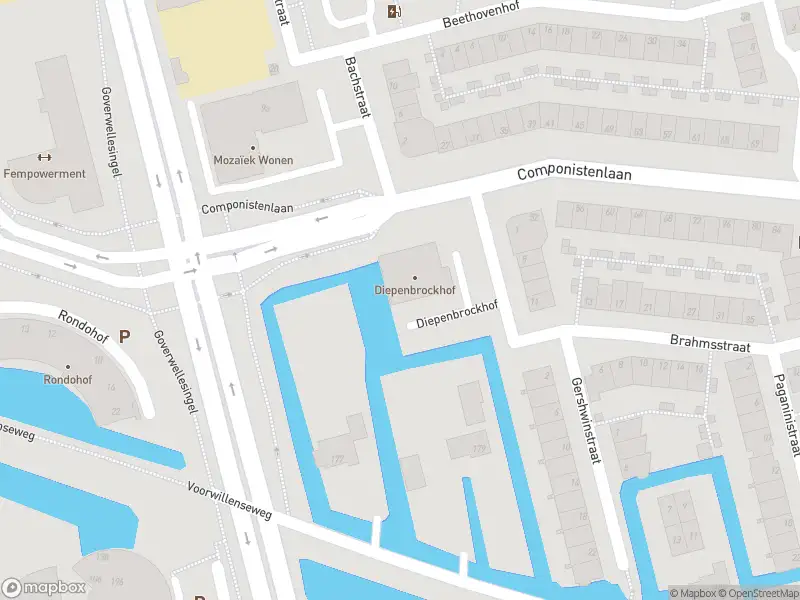 Ambulance met grote spoed naar de Diepenbrockhof in Gouda