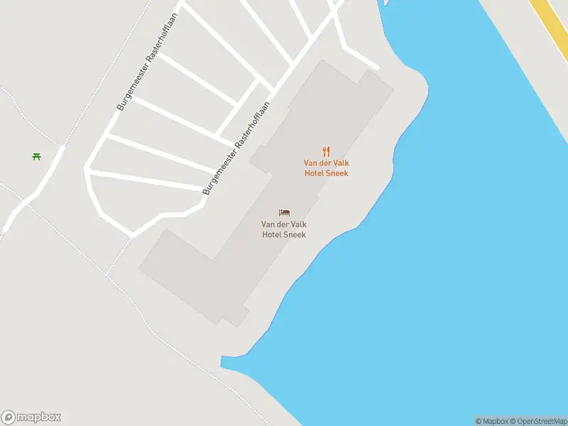 Politie met grote spoed naar de Burgemeester Rasterhofflaan in Sneek vanwege voertuigen te water