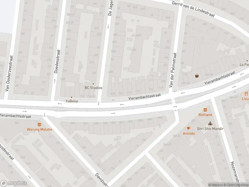 Ambulance met gepaste spoed naar de Vierambachtsstraat in Rotterdam