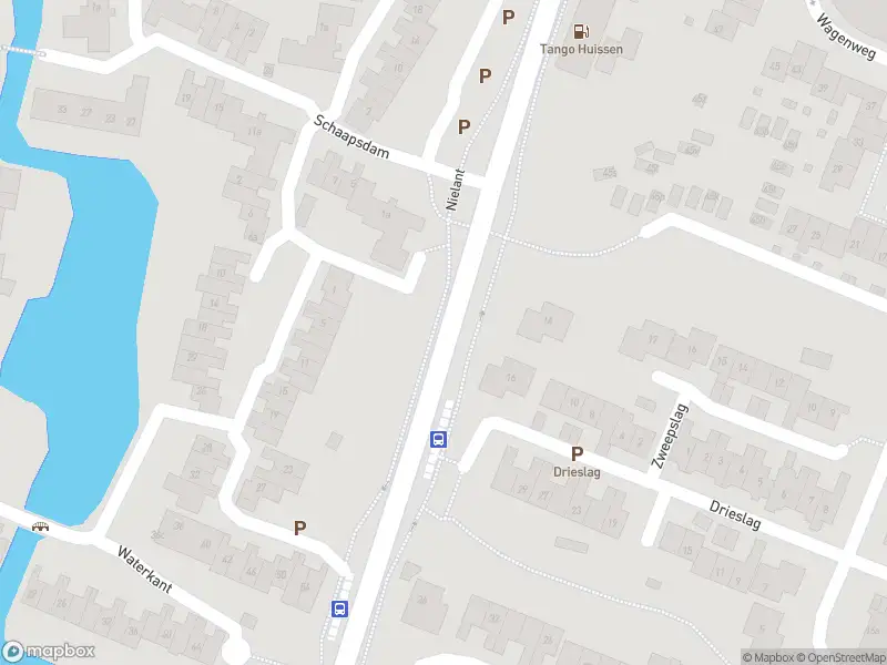 Politie naar de Nielant in Huissen vanwege aanrijding met letsel