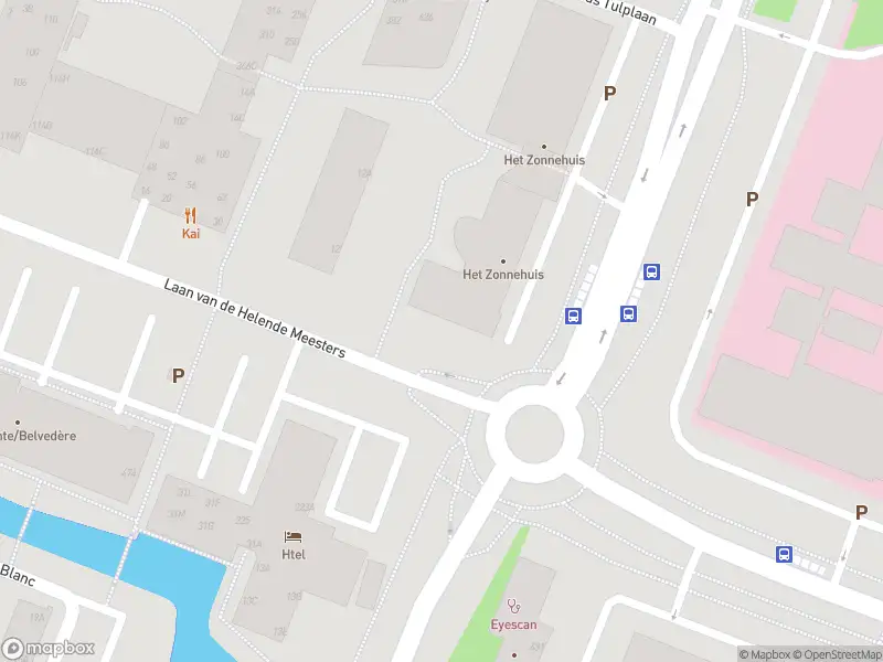 Ambulance met grote spoed naar de Groenelaan in Amstelveen