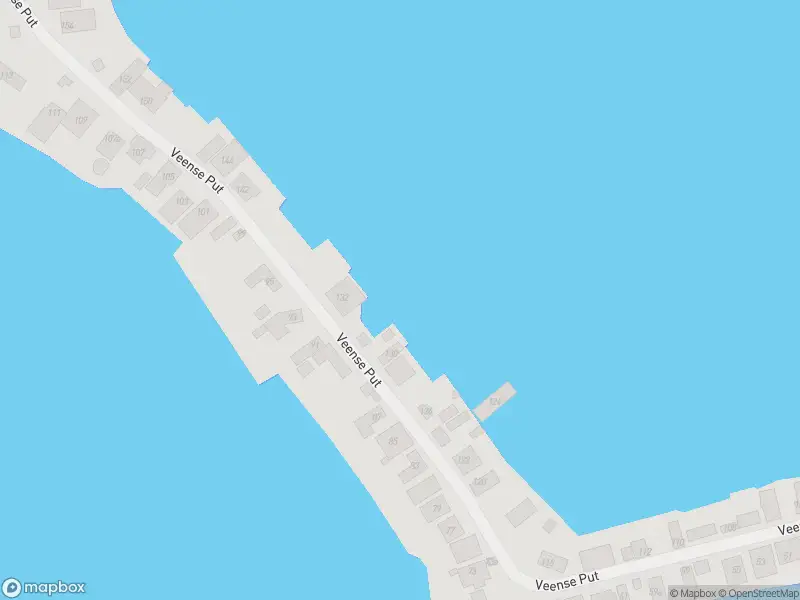 Brandweer en politie met grote spoed naar de Veense Put in Veen vanwege middelgrote brand