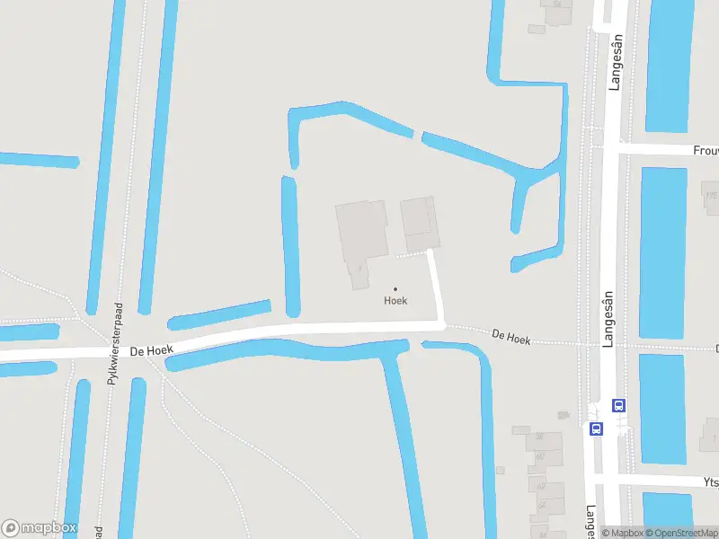 Brandweer met gepaste spoed naar de De Hoek in Hempens