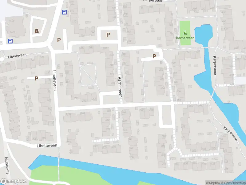 Ambulance met grote spoed naar de Karperveen in Spijkenisse