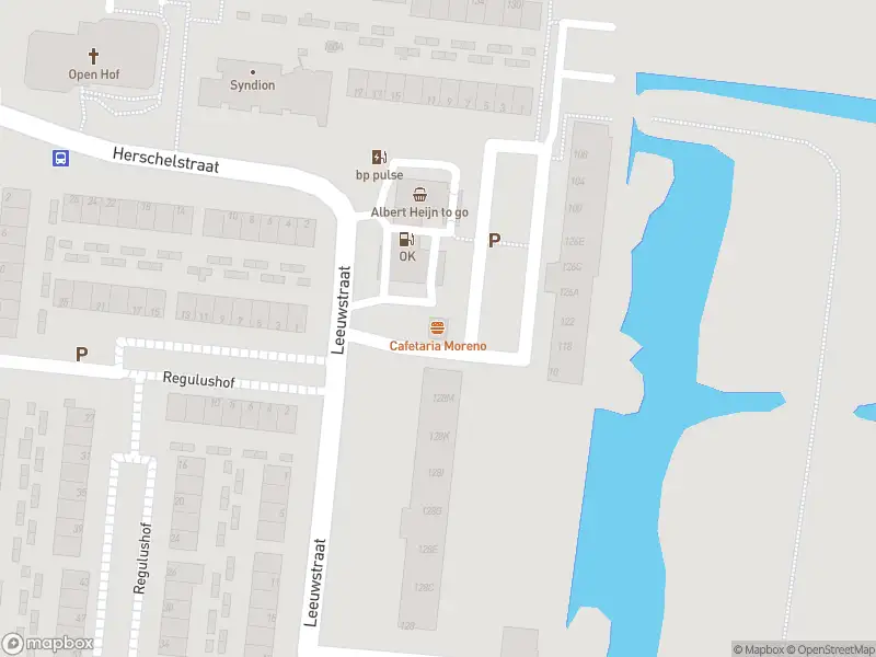 Ambulance met grote spoed naar de Leeuwstraat in Dordrecht