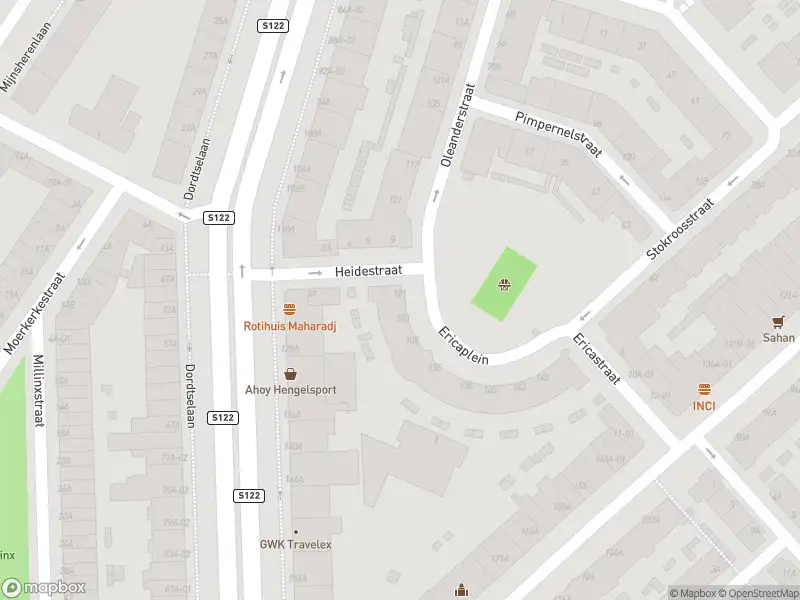 Ambulance met grote spoed naar de Ericaplein in Rotterdam