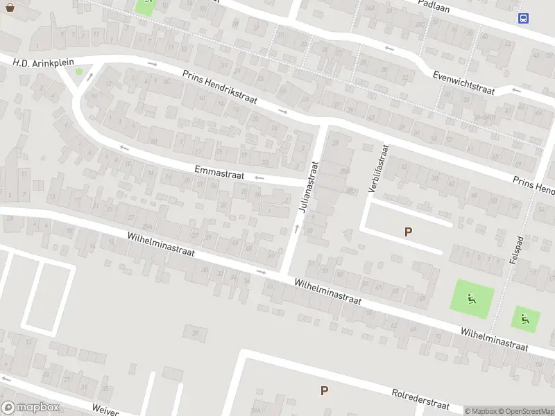 Ambulance met grote spoed naar de Julianastraat in Krommenie