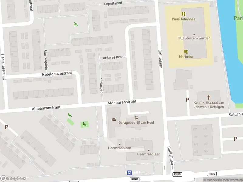 Ambulance met grote spoed naar de Aldebaranstraat in Spijkenisse