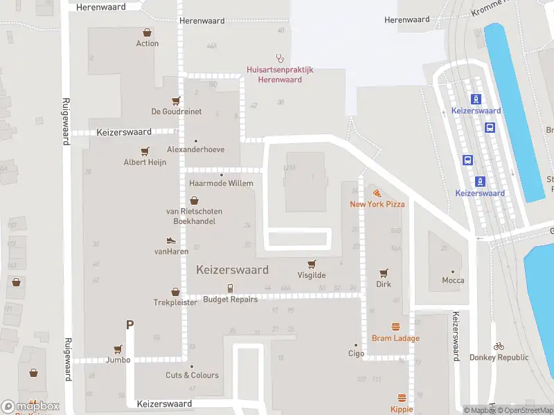 Ambulance met grote spoed naar de Guldenwaard in Rotterdam