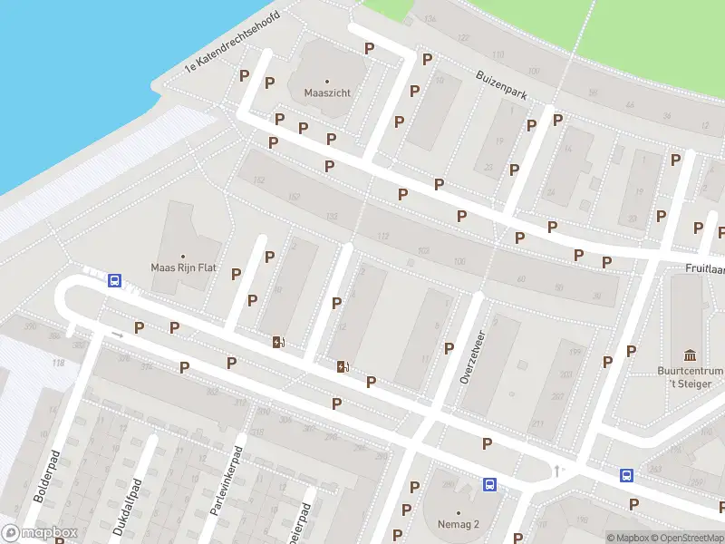 Ambulance met grote spoed naar de Stoombootveer in Rotterdam