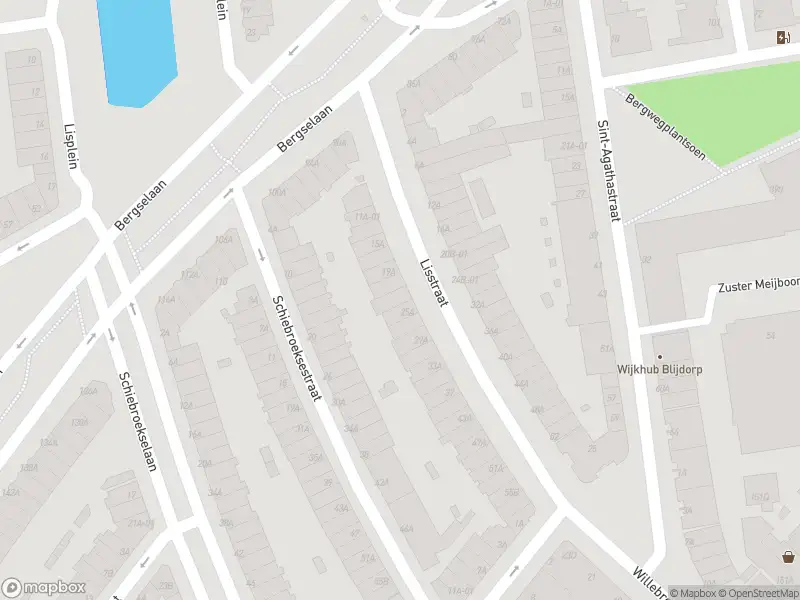 Ambulance met grote spoed naar de Lisstraat in Rotterdam