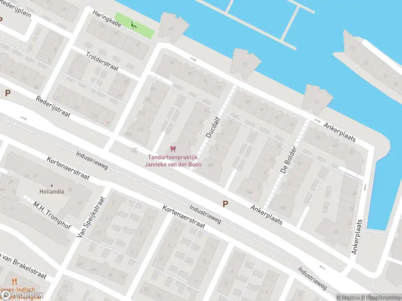 Ambulance met grote spoed naar de Ducdalf in Katwijk