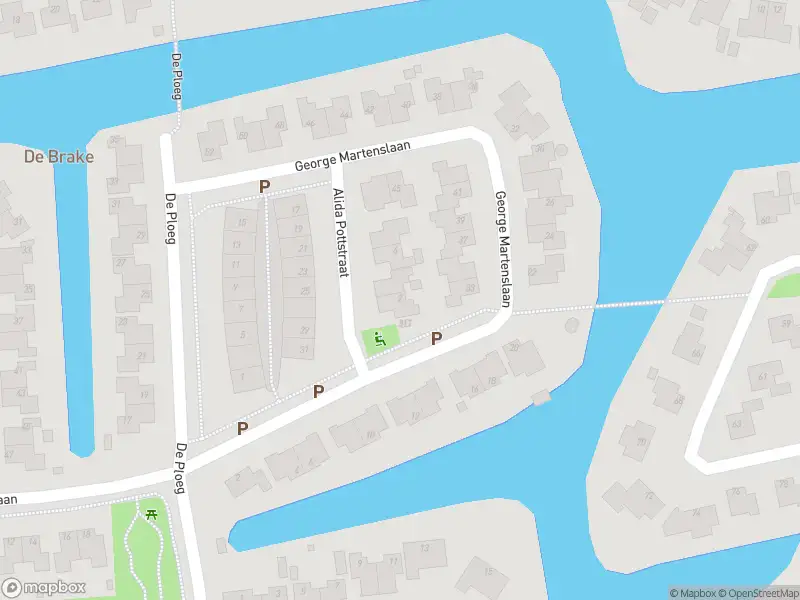 Ambulance met grote spoed naar de Alida Pottstraat in Winsum