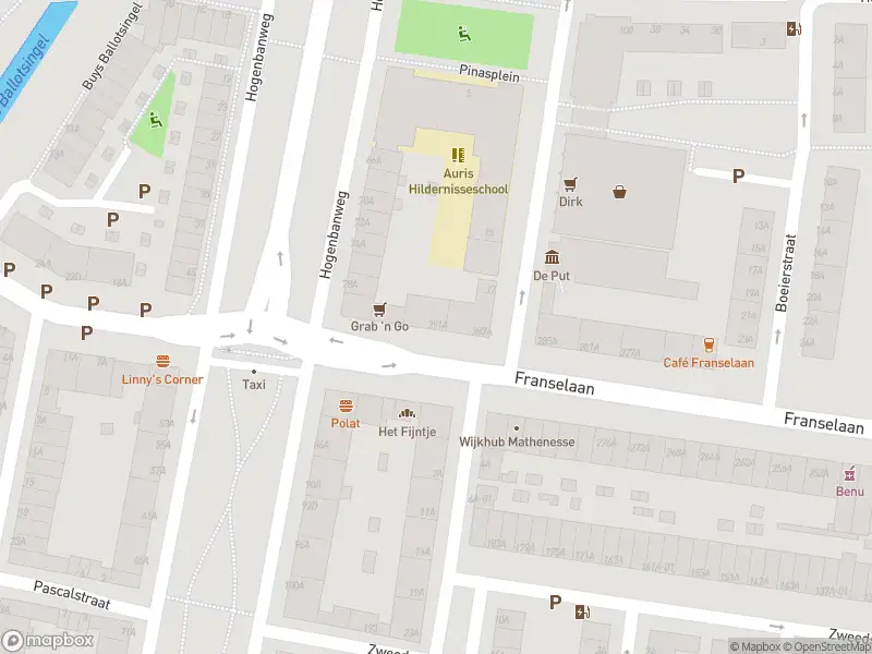 Ambulance met grote spoed naar de Franselaan in Rotterdam