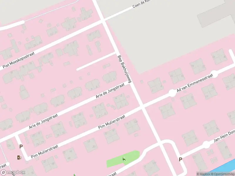 Ambulance met grote spoed naar de Arie de Jongstraat in 's-Gravenhage