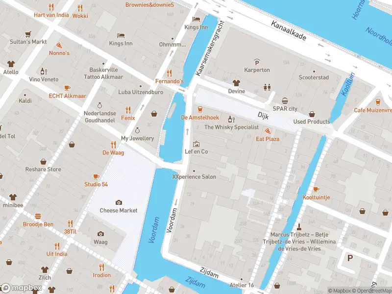 Ambulance met gepaste spoed naar de Voordam in Alkmaar