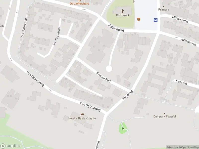 Ambulance met grote spoed naar de Franse Pad in Wijk aan Zee