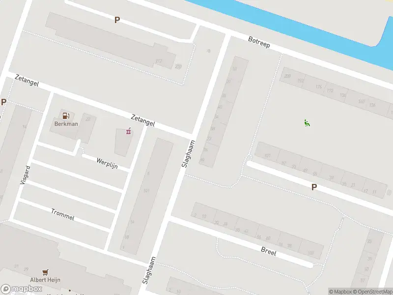 Ambulance met grote spoed naar de Slaghaam in Hoogvliet Rotterdam