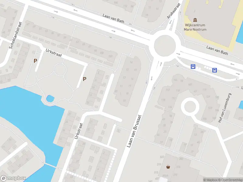 Ambulance met grote spoed naar de Curaçaostraat in Alkmaar