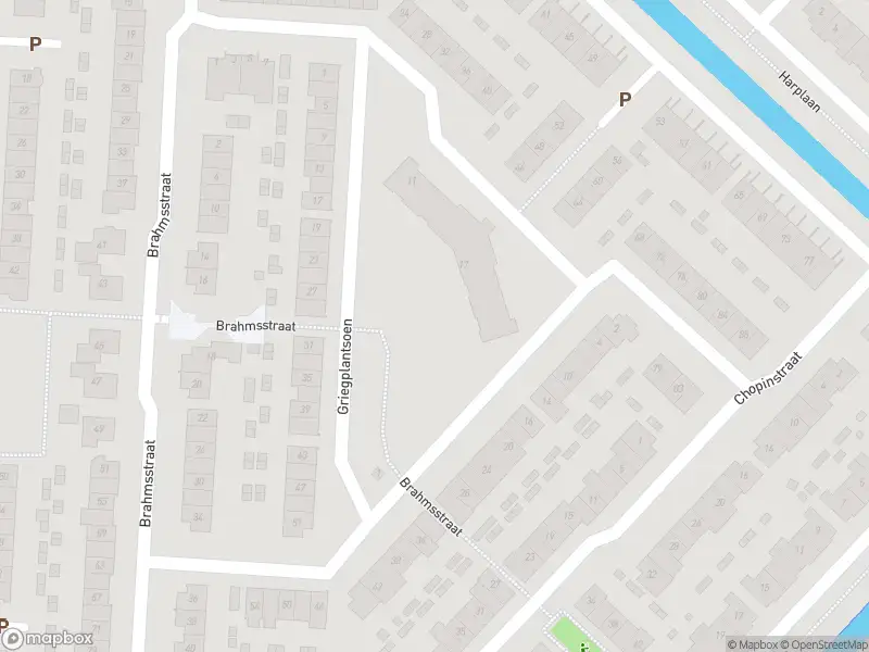 Brandweer met gepaste spoed naar de Mahlerstraat in Barendrecht vanwege afhijsen patient