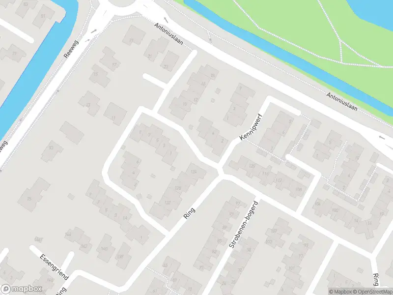 Ambulance met gepaste spoed naar de Sacraments-bogerd in Hendrik-Ido-Ambacht