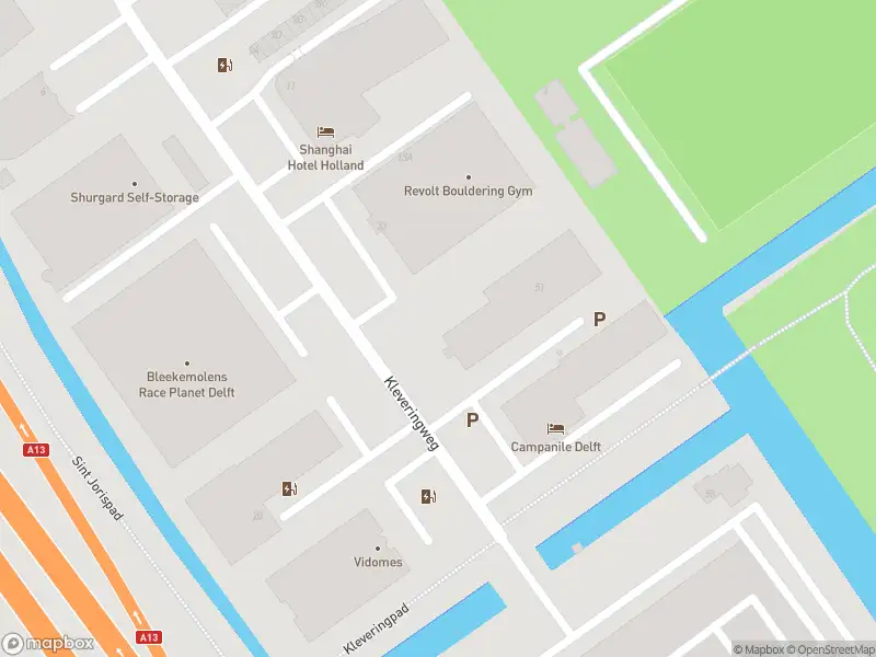 Politie met grote spoed naar de Kleveringweg in Delft vanwege steekincident