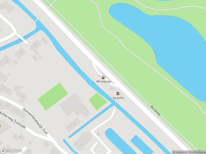 Ambulance met grote spoed naar de Rondweg in Abbenbroek