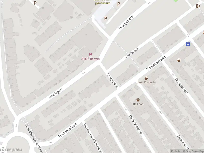 Ambulance met grote spoed naar de Oranjepark in Dordrecht