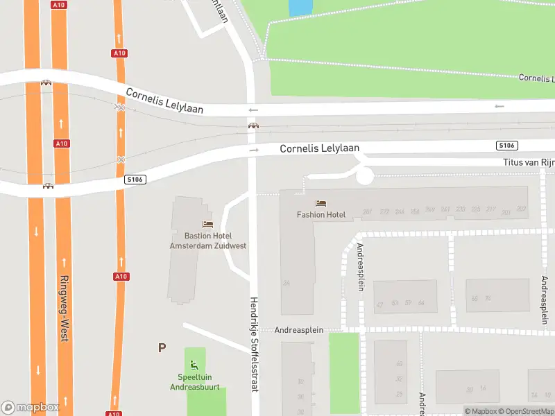 Ambulance naar de Hendrikje Stoffelsstraat in Amsterdam