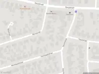 Brandweer met gepaste spoed naar de Beuningerstraat in De Lutte vanwege waarnemen gaslucht