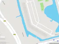 Ambulance met grote spoed naar de Reviusrondeel in Capelle aan den IJssel