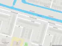 Ambulance met grote spoed naar de Liszthof in Alphen aan den Rijn