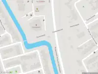 Politie naar de Burgemeester de Vos van Steenwijklaan in Zwolle vanwege aanrijding met letsel