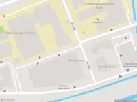 Ambulance met grote spoed naar de Dampten in Hoorn