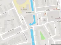 Ambulance met grote spoed naar de Griendwerkerstraat in Schiedam