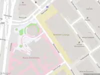 Ambulance met grote spoed naar de Montessoriweg in Rotterdam