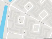 Ambulance met grote spoed naar de Icarusplantsoen in Volendam